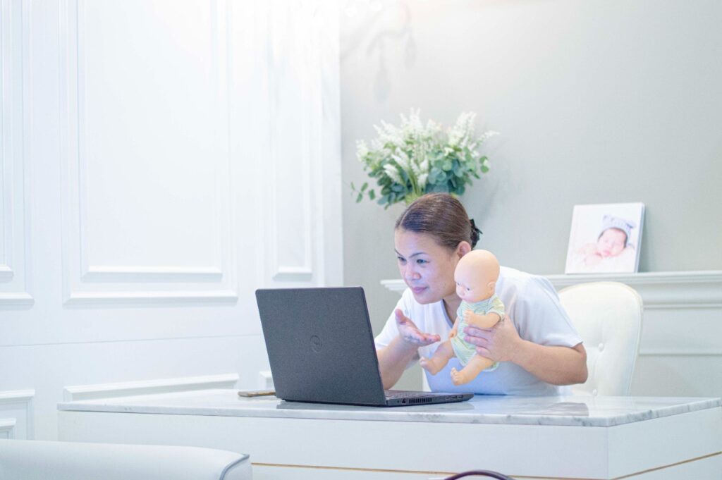 Filipino Nurse and lactation consultant