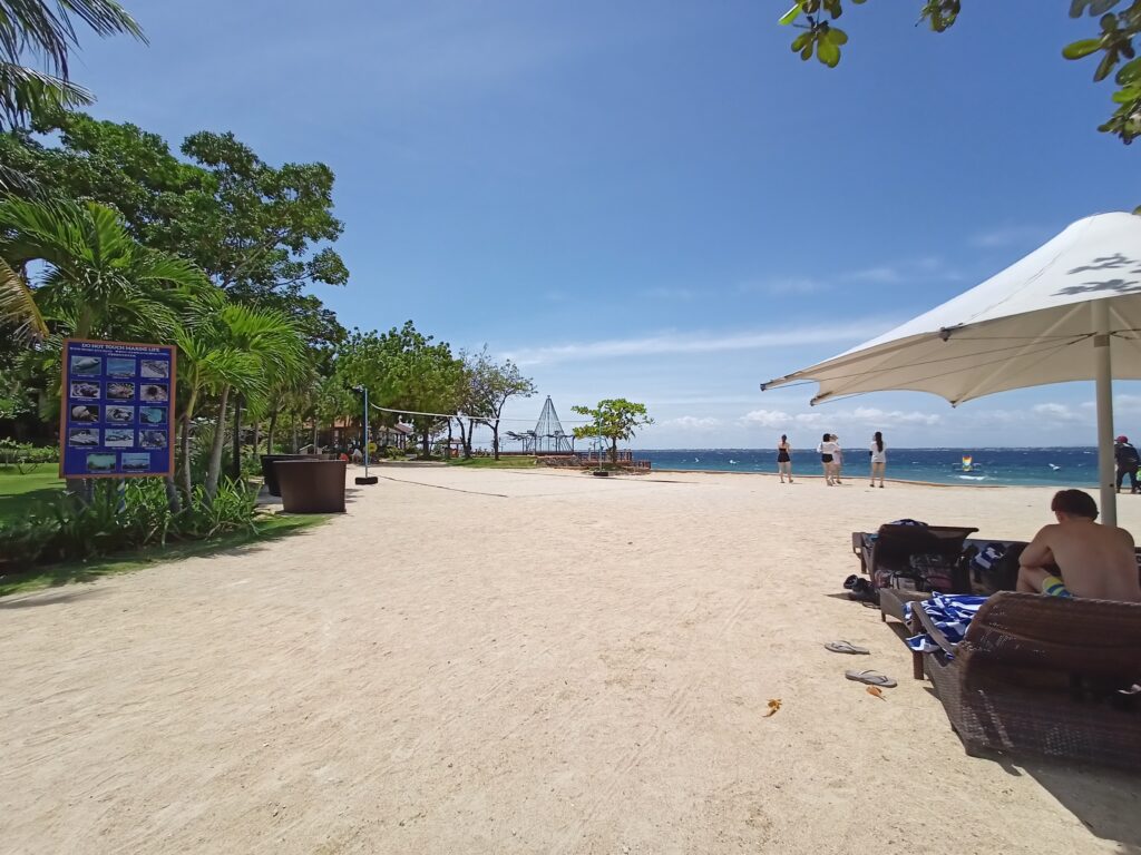 An image of the beachfront of Jpark Island Resort and Waterpark